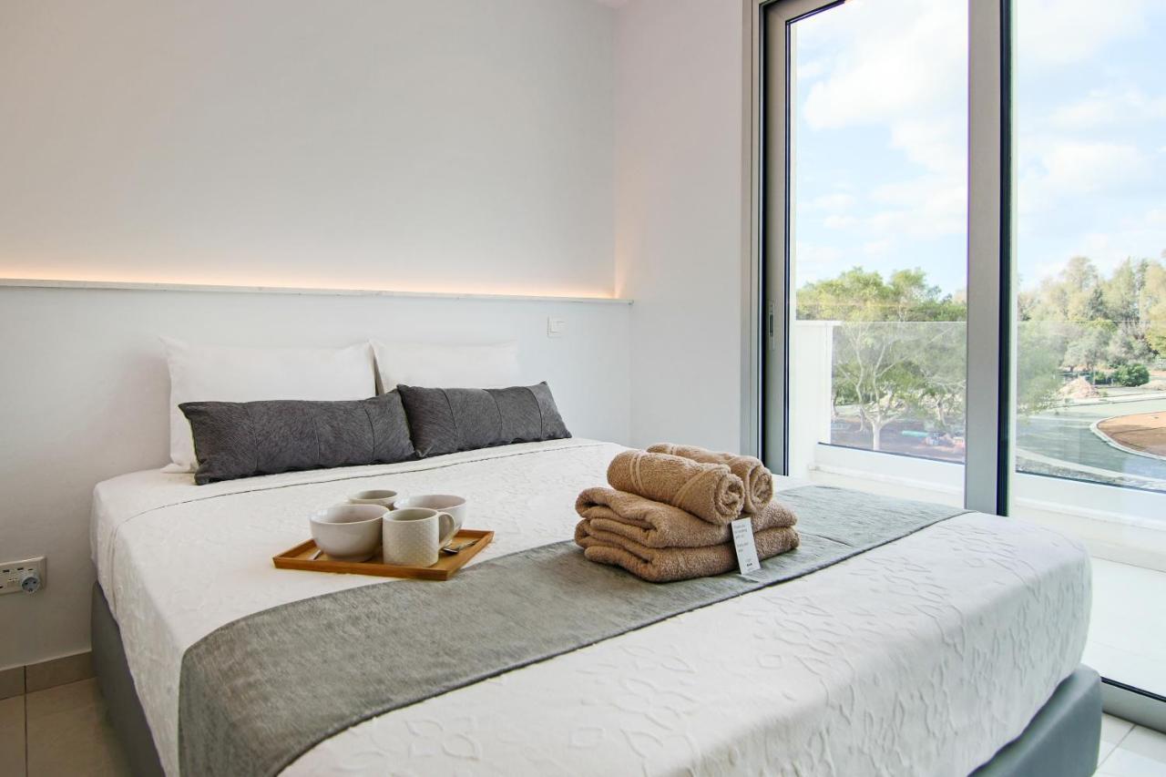 Phaedrus Living - Seaside Executive Flat Harbour 204 Lejlighed Paphos Eksteriør billede
